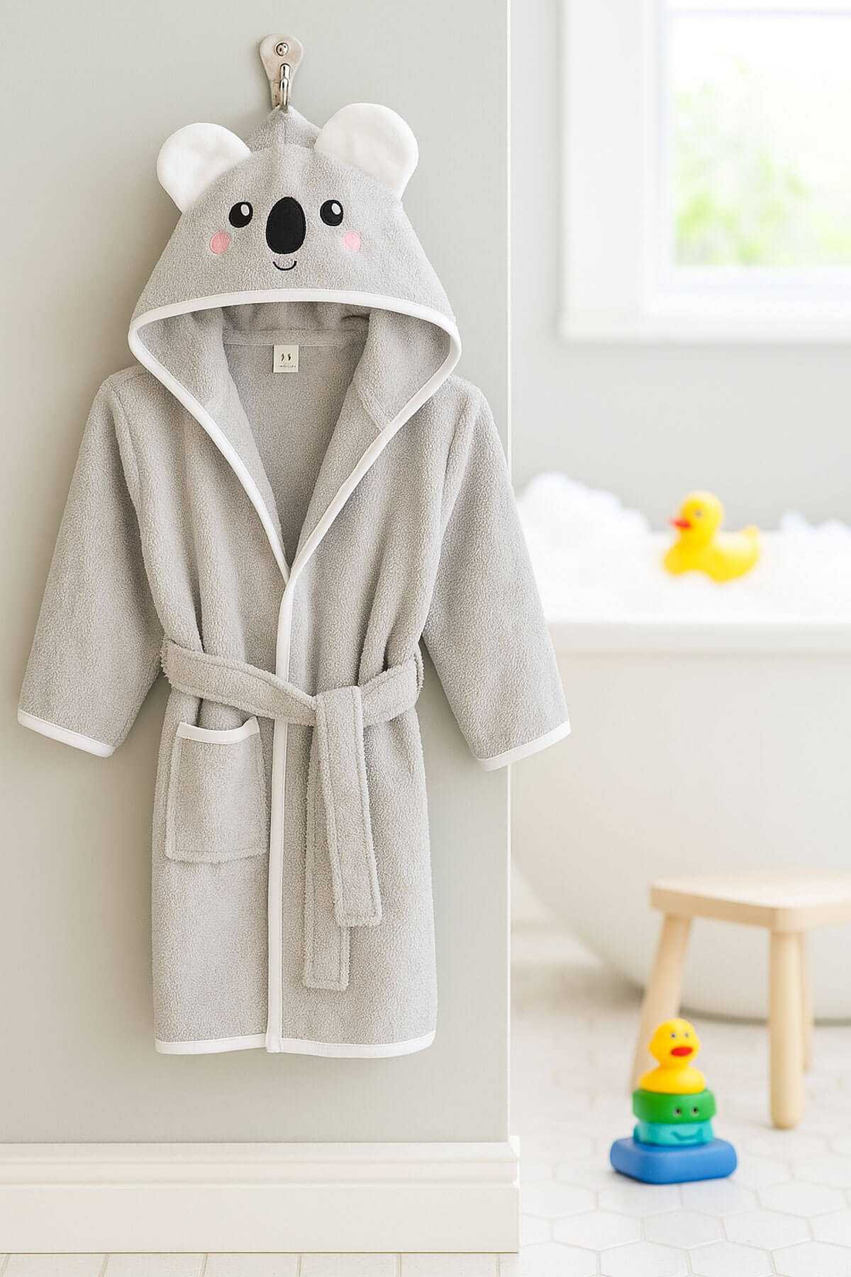 Kapşonlu Unisex %100 Pamuklu Çocuk Banyo Bornozu Koala Kapşonlu Unisex %100 Pamuklu Çocuk Banyo Bornozu Koala