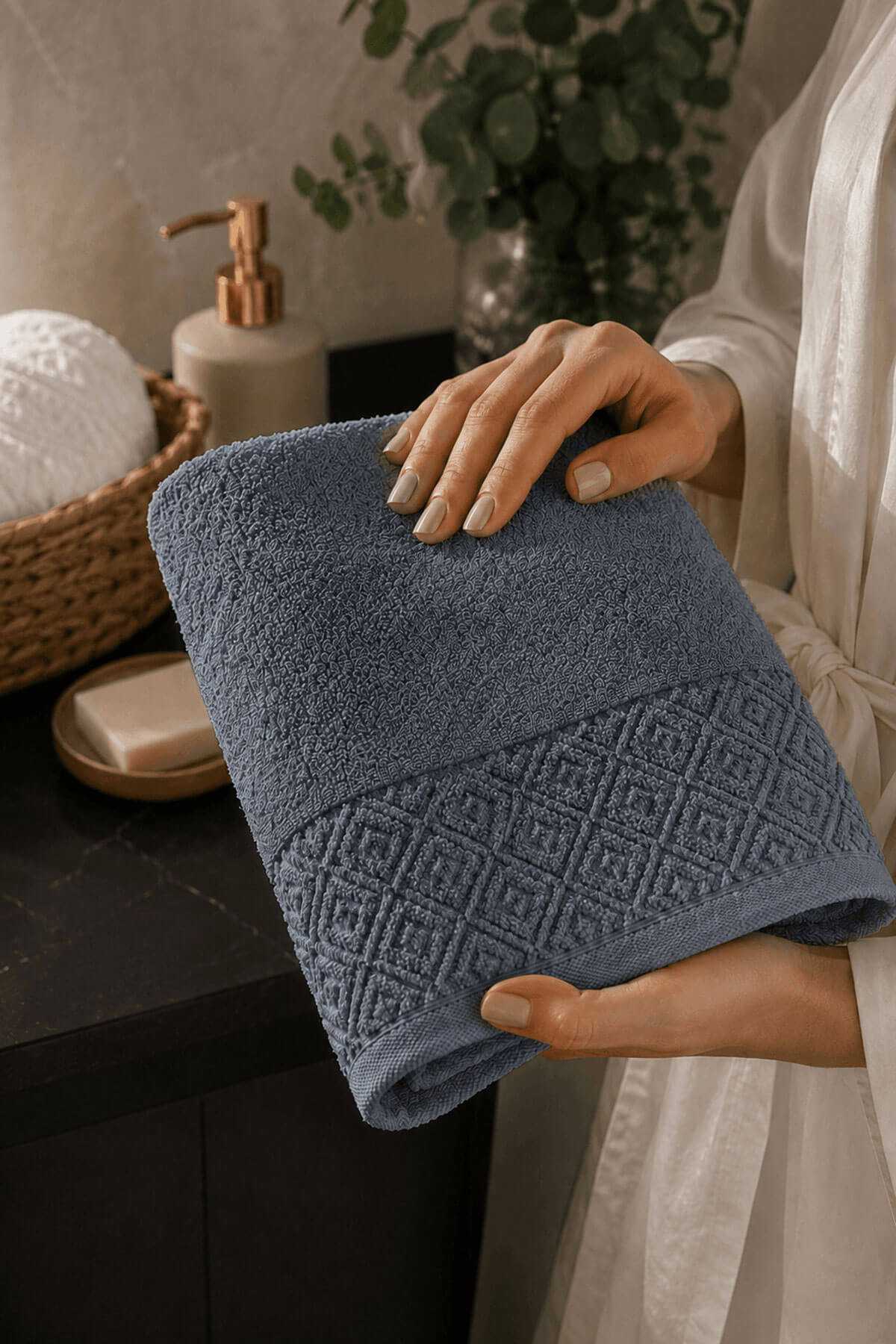 El Yüz Havlusu 50x90 cm %100 Pamuk Kısmi Kadife Quadro İndigo